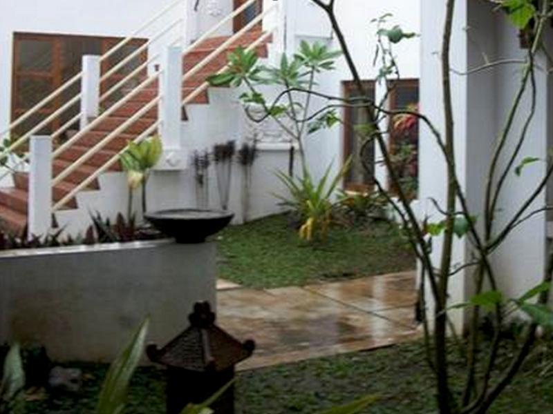 Family Hotel Gradia 2 Batu (East Java) Exterior foto